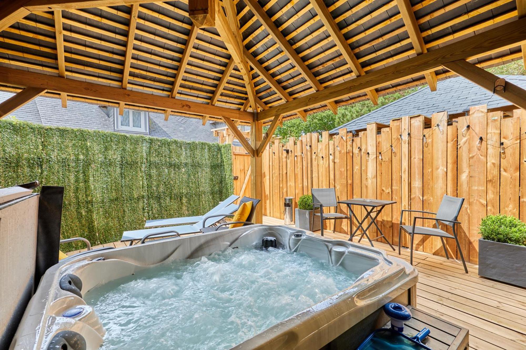 Apartamento Domaine Du Gros Chene - Terrasses Avec Jacuzzis Privatifs Ablon Exterior foto