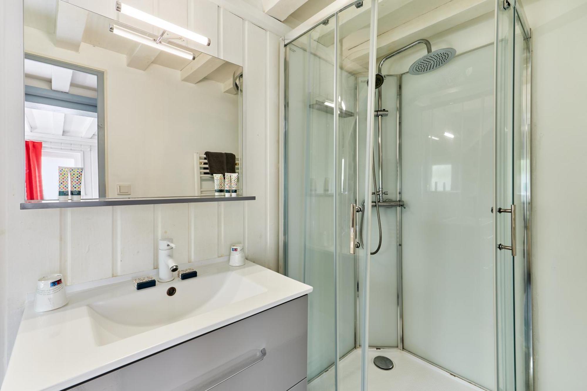 Apartamento Domaine Du Gros Chene - Terrasses Avec Jacuzzis Privatifs Ablon Exterior foto