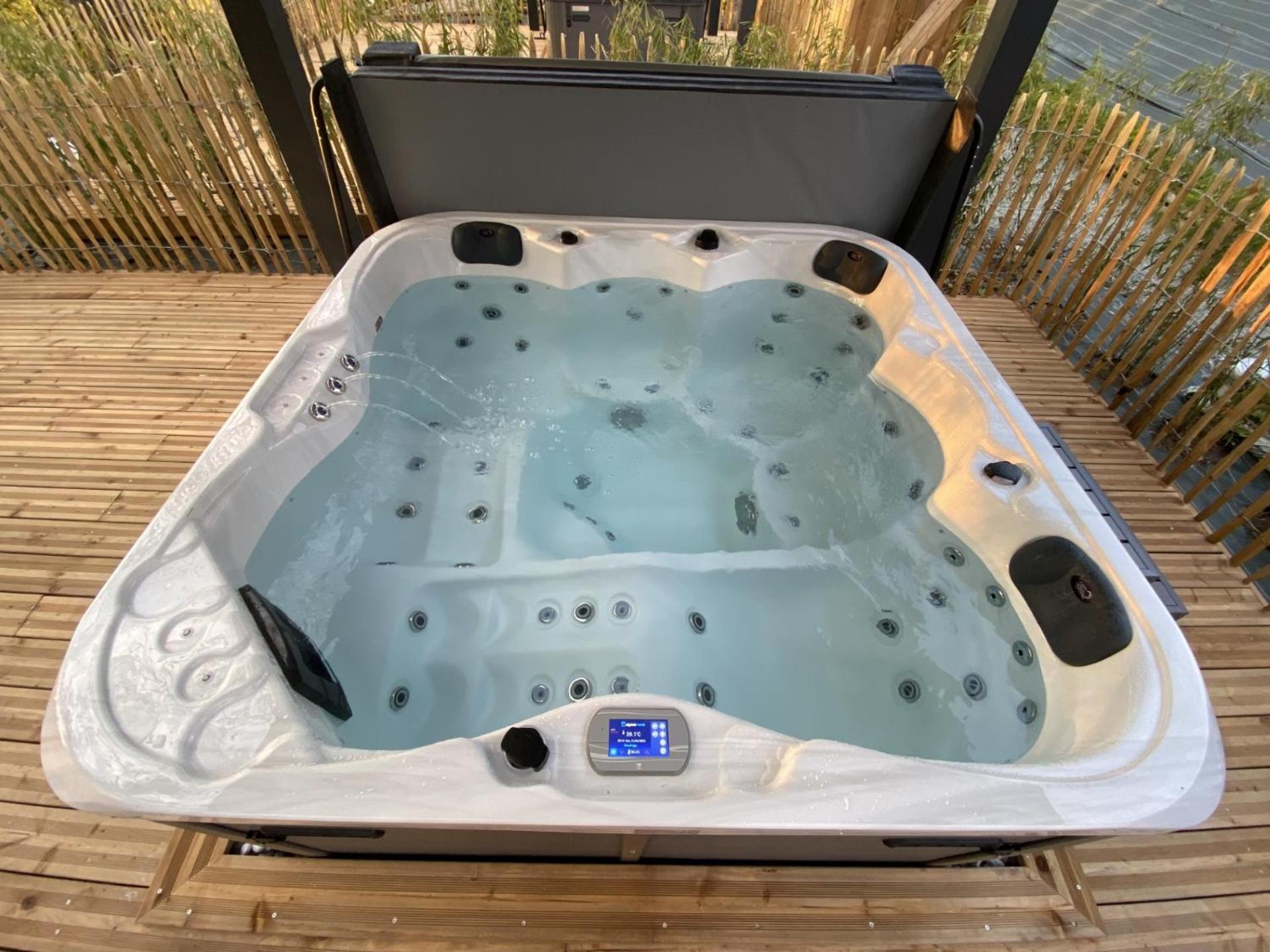 Apartamento Domaine Du Gros Chene - Terrasses Avec Jacuzzis Privatifs Ablon Exterior foto