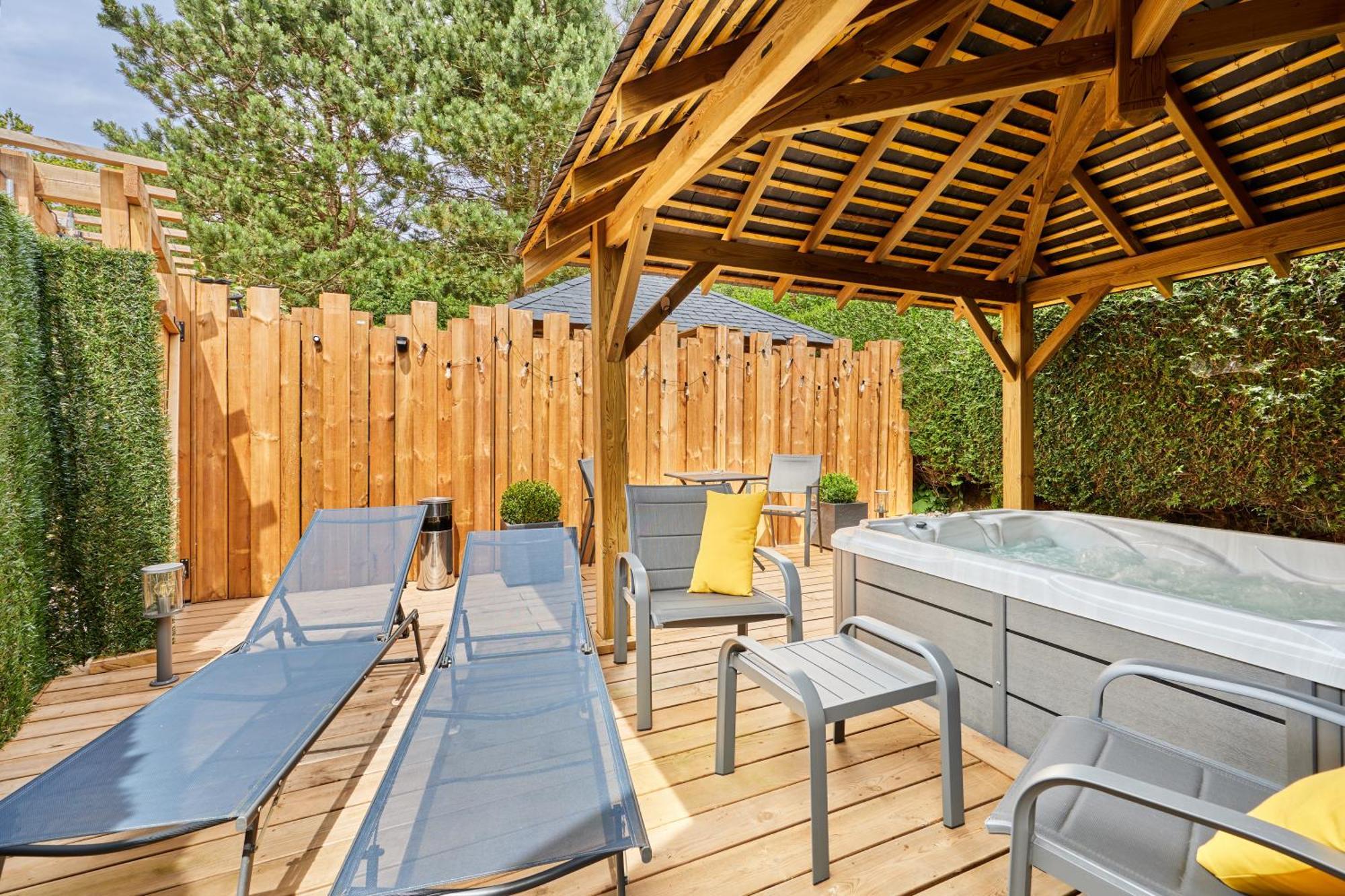 Apartamento Domaine Du Gros Chene - Terrasses Avec Jacuzzis Privatifs Ablon Exterior foto