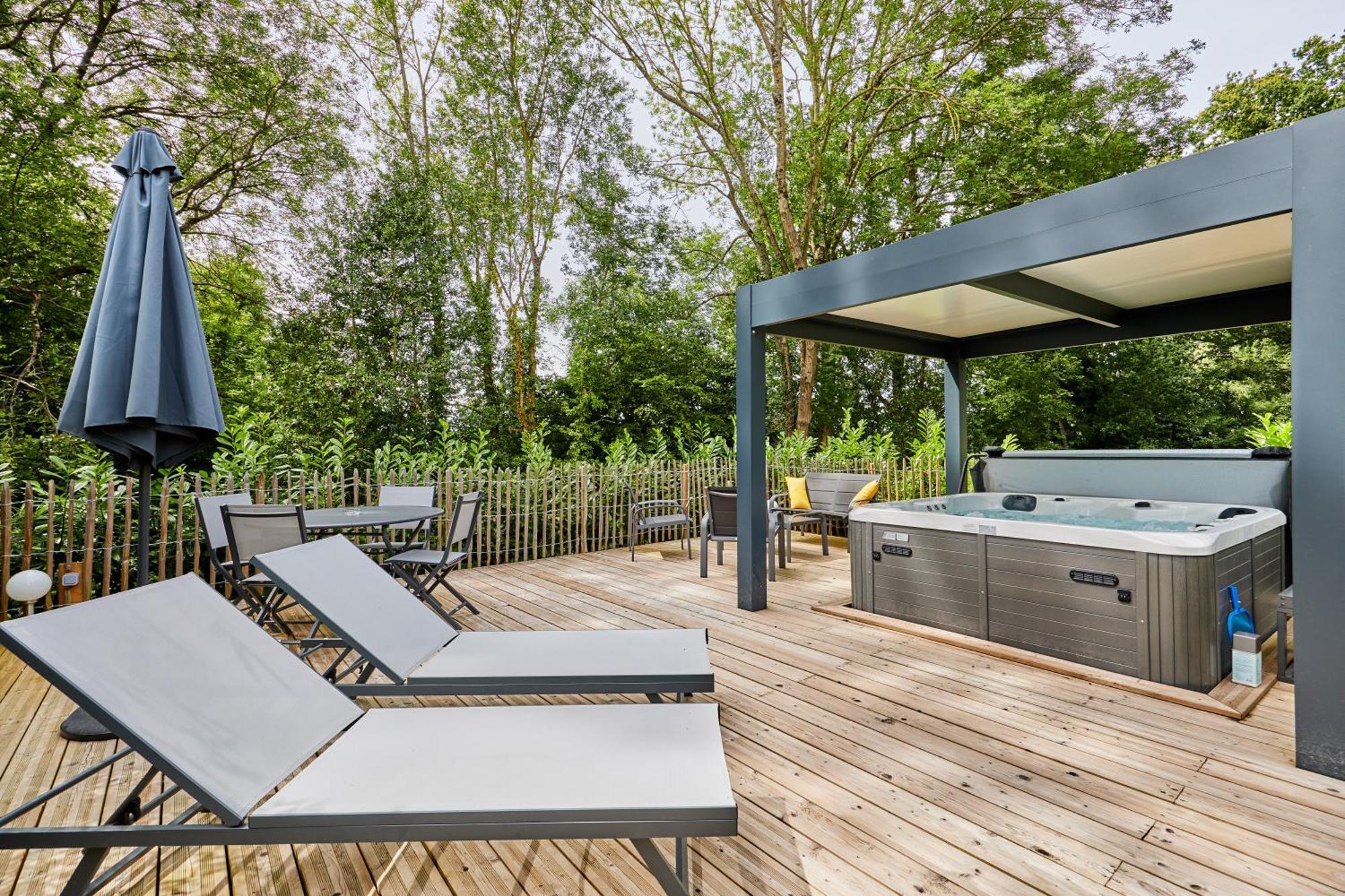 Apartamento Domaine Du Gros Chene - Terrasses Avec Jacuzzis Privatifs Ablon Exterior foto